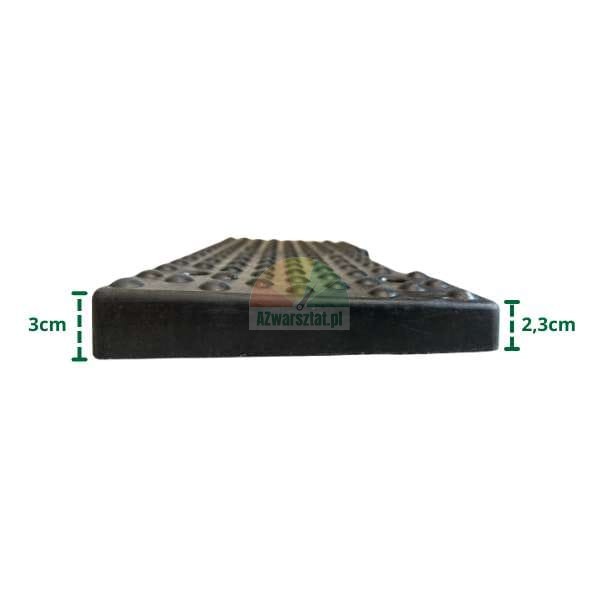 Black anti-slip rubber wedge mat, side view showing dimensions 3cm and 2.3cm.