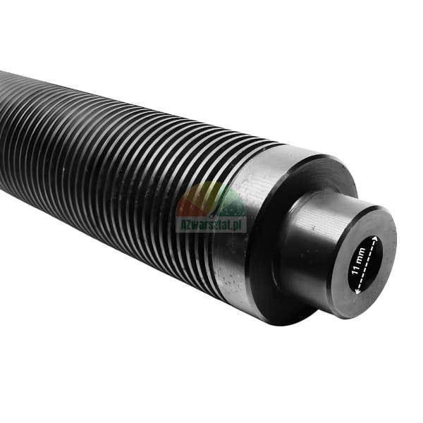 Close-up of a black, finned metal cylinder or shaft. The smooth end section features a central bore marked with the dimension '11 mm'.
