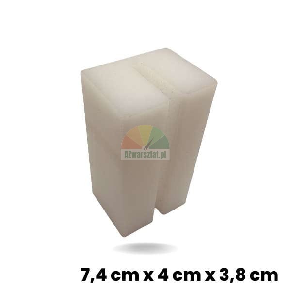 White lift slide block measuring 7.4 x 4 x 3.8 cm