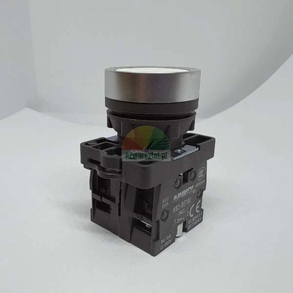 Industrial push button switch with contact block model NB2-BE102