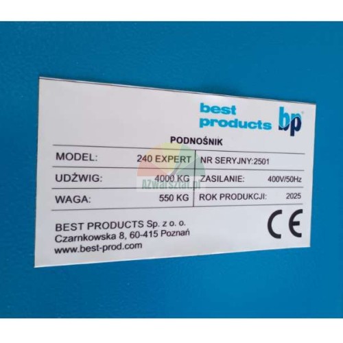 Rating plate of the BEST LIFT 240 EXPERT car lift with 4000 kg capacity