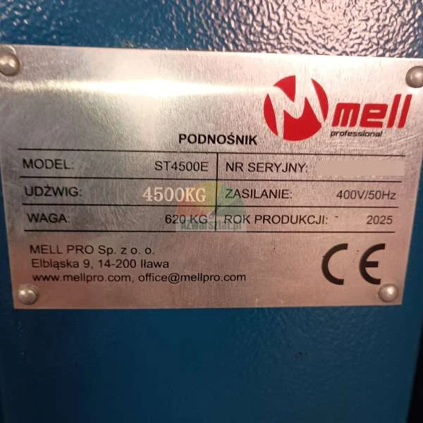 Rating plate of Mell ST4500E lift with 4500 kg capacity