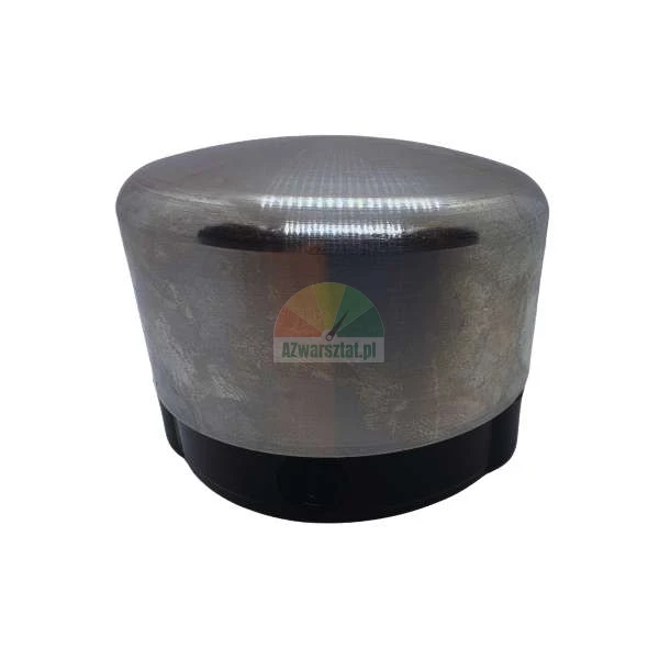 Metallic cap with a black base