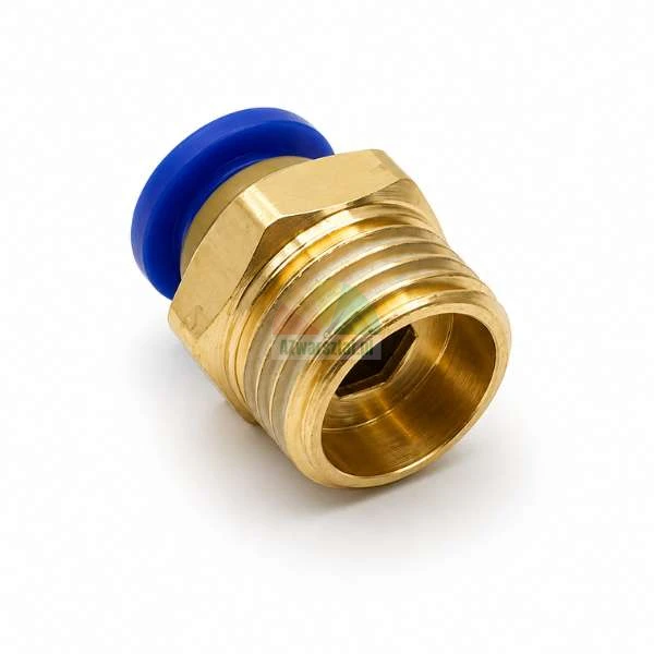 Brass pneumatic push-in fitting with male thread and blue release ring