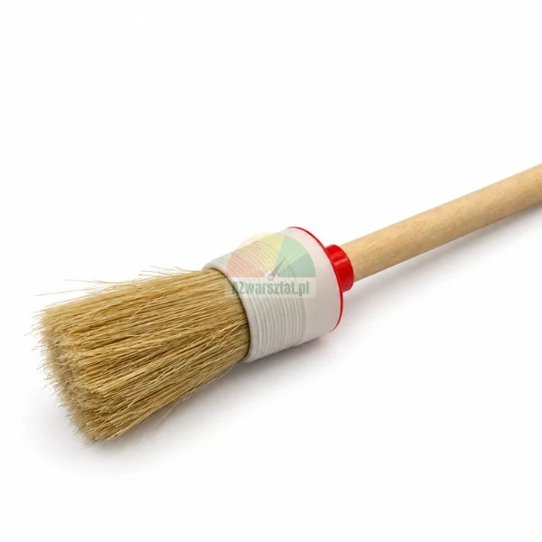 Round paint brush with natural light bristles and a wooden handle on a white background.